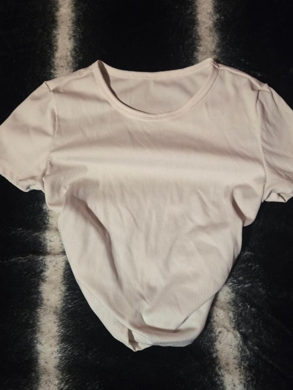 White crop top #croptop #femme #summer